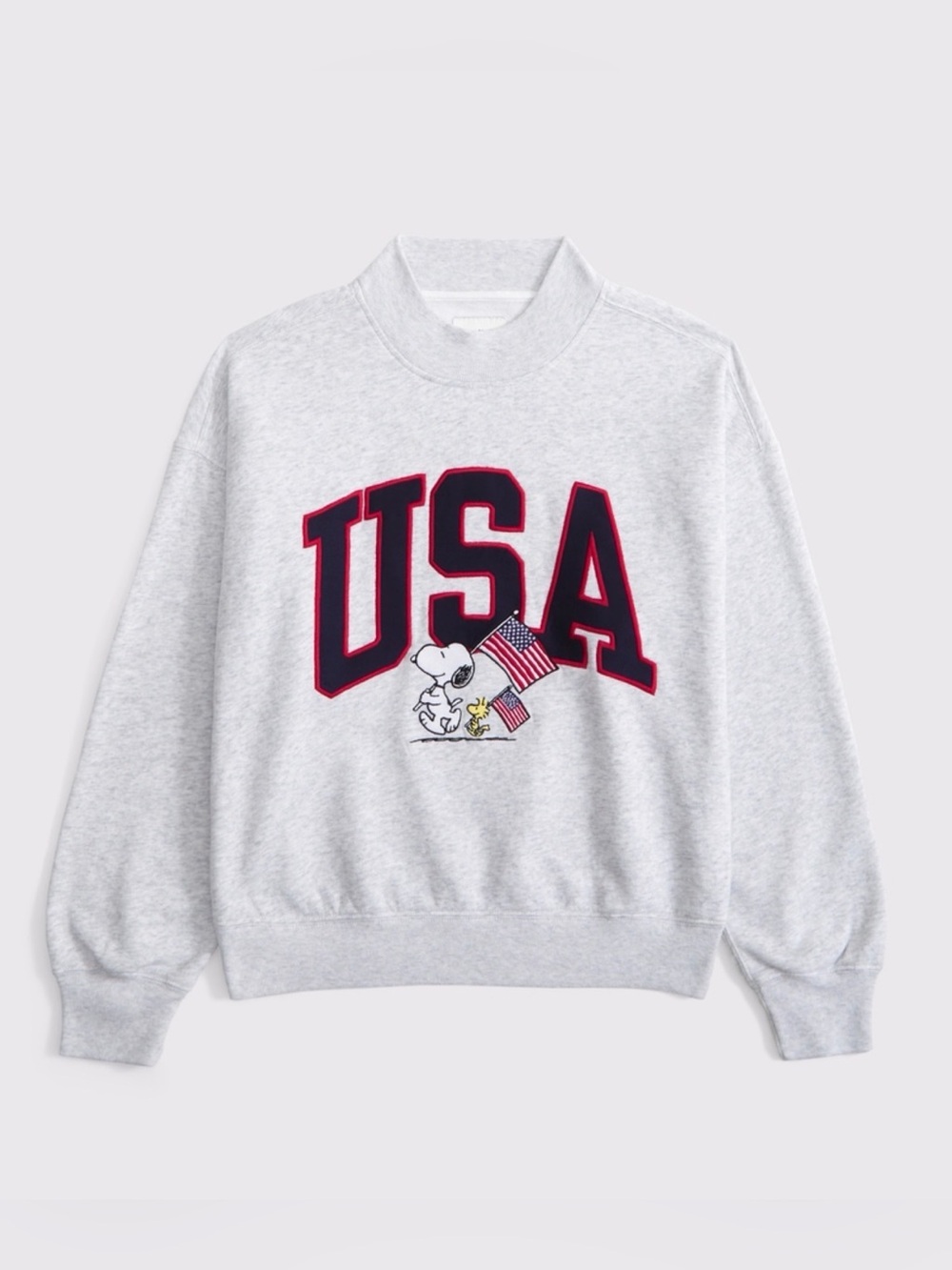 Abercrombie Snoopy Sunday Mockneck Crew Sweatshirt 🇺🇸